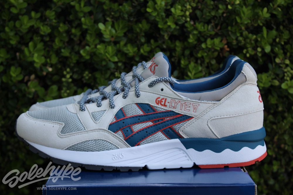 {keywor d} asics gel lyte v azul